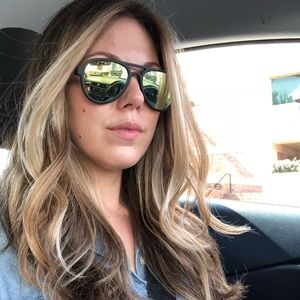 Meet your Posher, Nadia